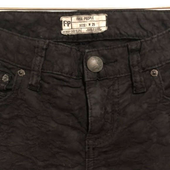 Free People Women's Lace Floral Jeans Black Skinny Leg Sz 25 #232 - Picture 4 of 7